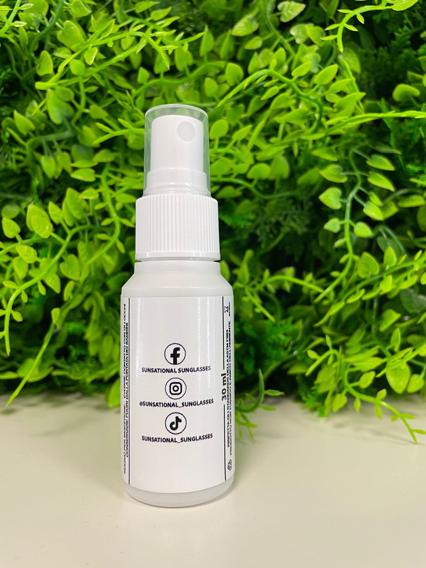 Spray detergente occhiali